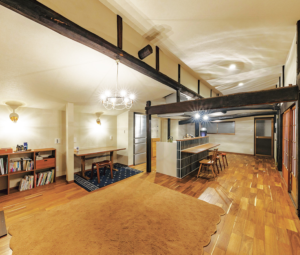 古民家を薪ストーブのある暖かで人が集まる空間に