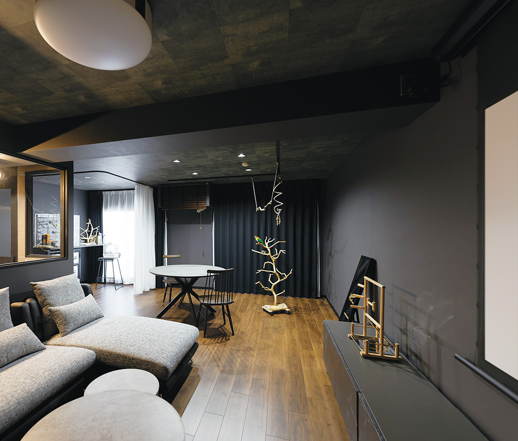 愛鳥が安全で自由に飛び回れる限りないインコ愛を貫いた住まいを実現